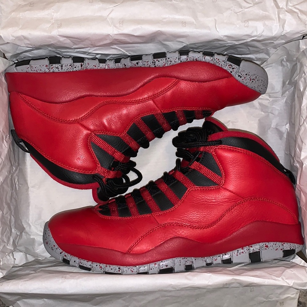 Air Jordan Retro 10 Bulls Over Broadway Size 12
